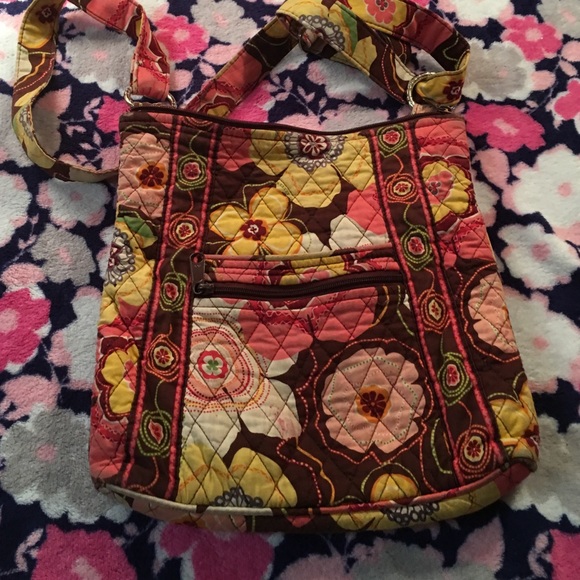VERA BRADLEY cross body