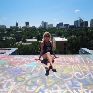 Meet your Posher, Liz