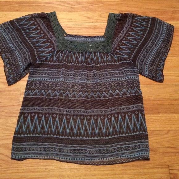 Sheer short sleeve shirt. - Picture 1 of 1