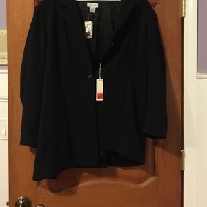 NWT NEVER WORN AVENUE BLAZER