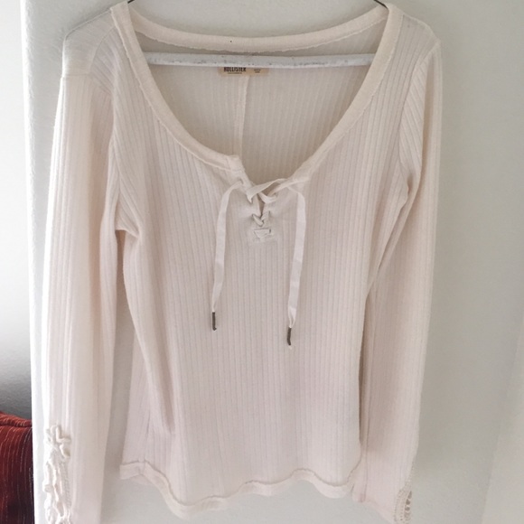 Creme Hollister long sleeve