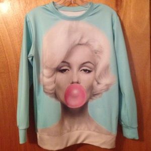 "Marilyn Monroe" bubblegum sweater
