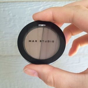 Eyebrow filler pallet (comes with brush)