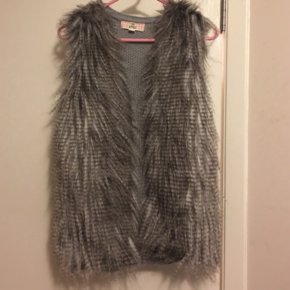 Faux feather vest