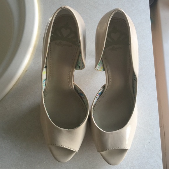Fergalicious Shoes 7.5