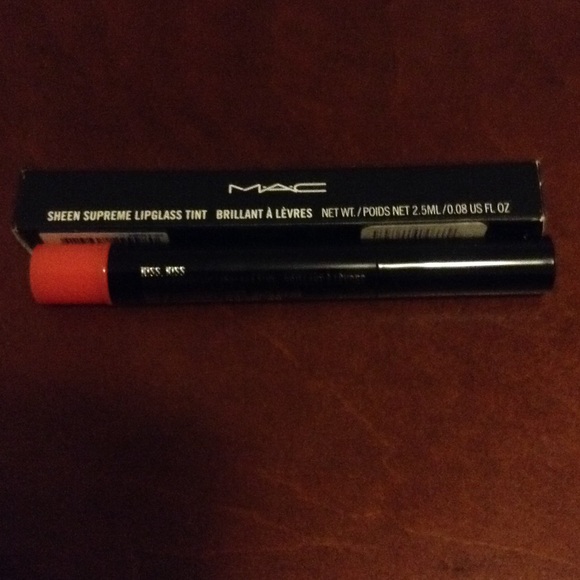 Mac sheen supreme lipgloss