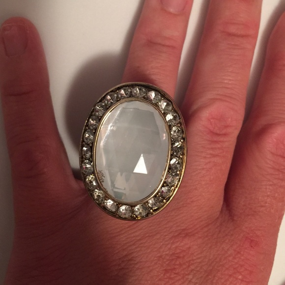 Ring - Picture 3 of 3