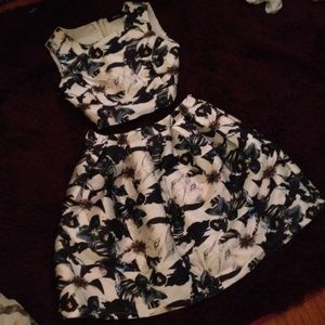 Lulus two piece crop top skirt set