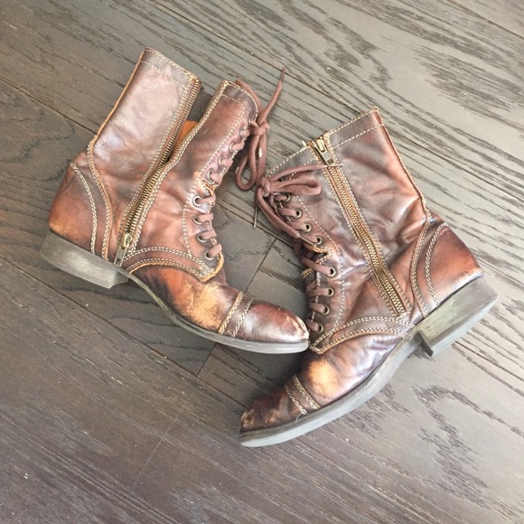 Steve Madden Brown Troopa Boots