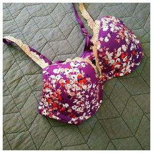 Soma Bra 34 B NWOT