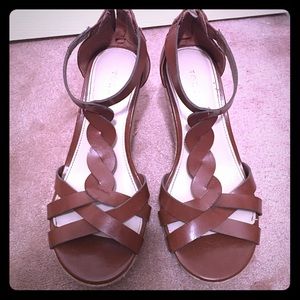 Brown platform wide width wedges