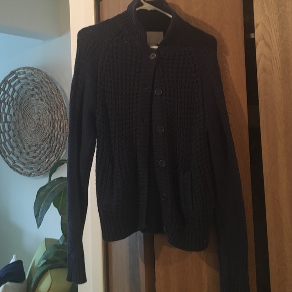 LEVI knit sweater