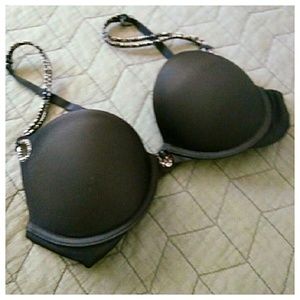 NWOT! Victoria Secret Push Up Bra - 34 B