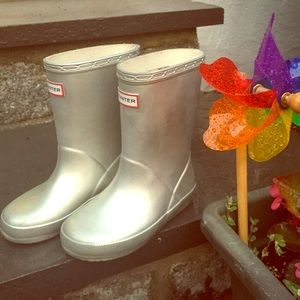Kids silver hunter boots!