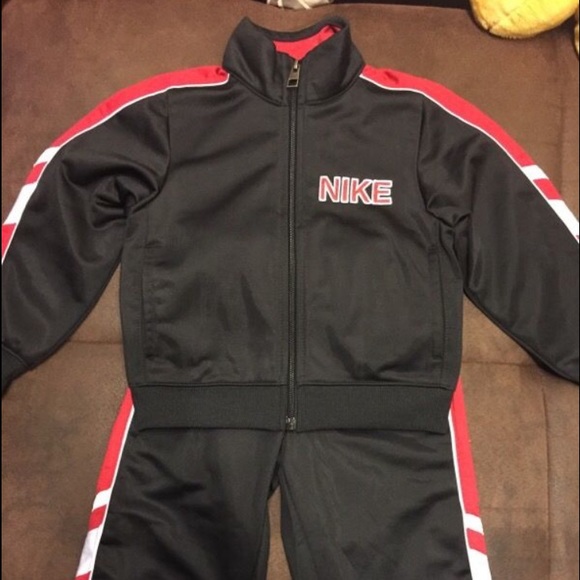 *Final Price * Tracksuit toddler boy