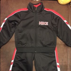 *Final Price * Tracksuit toddler boy
