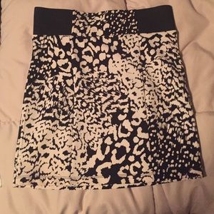 Forever 21 patterned body con skirt