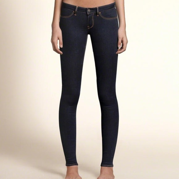 Dark wash Hollister jeggings (new)