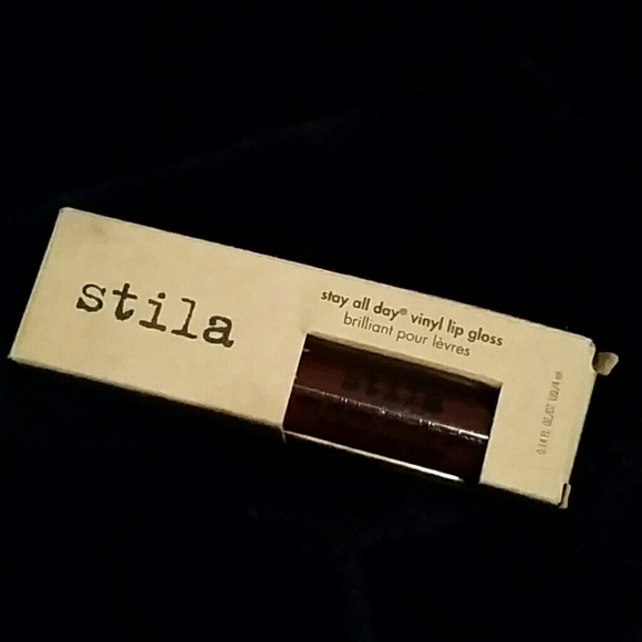 Stila stay all day vinyl lip gloss
