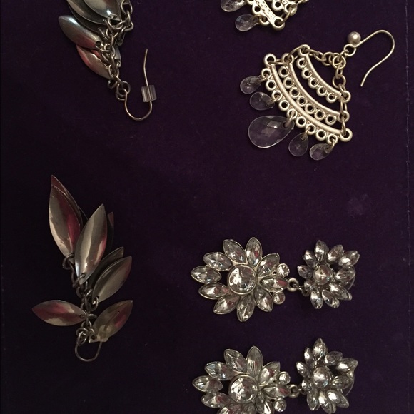 Earring bundle!!