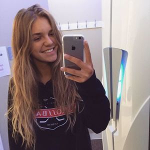 Meet your Posher, Carlie