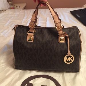 Michael Kors Large Grayson Satchel