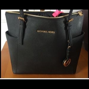 Michael Kors leather purse