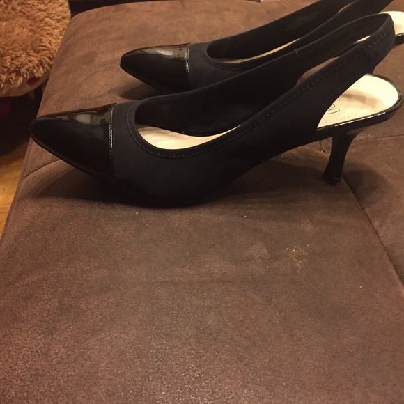 Shoes - Picture 2 of 3