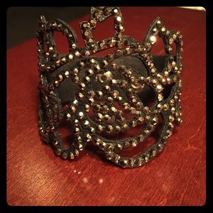 Black flower bracelet