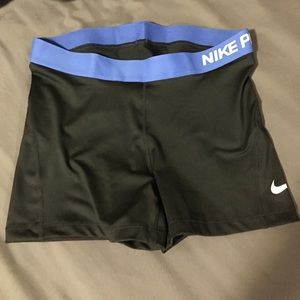 Nike Pro shorts new Sz large