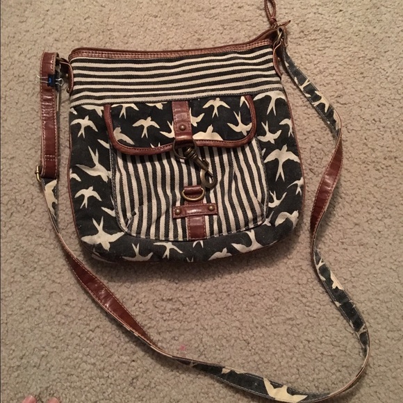 Cross body purse