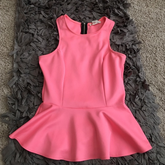 Peplum hot pink🌸