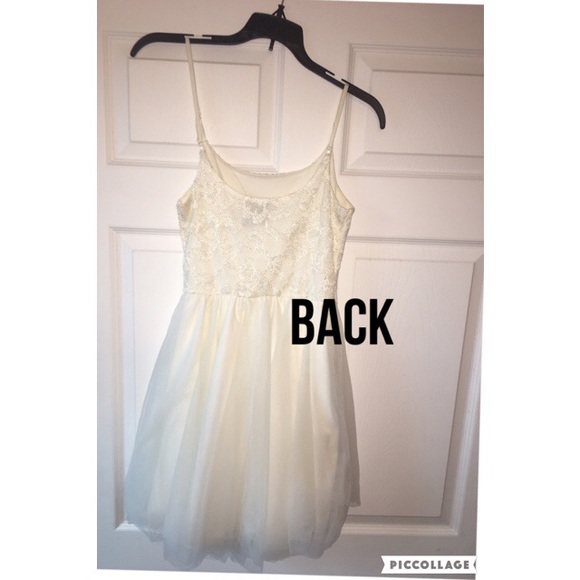 Windsor Semi formal dress - Picture 2 of 4