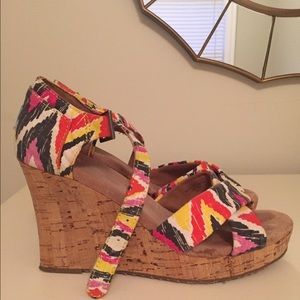 Toms wedges, size 7