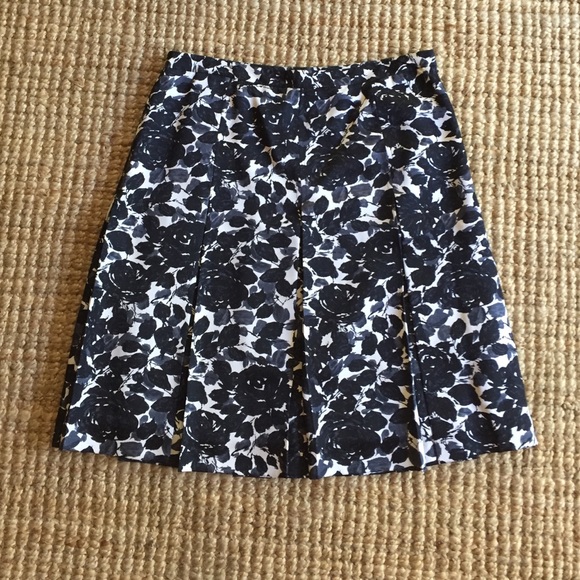 J. Crew silk floral box pleat skirt - Picture 1 of 3