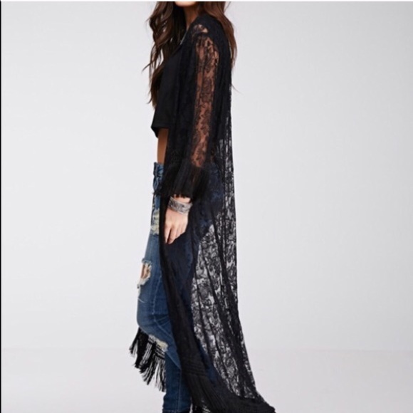 PRICE DROP -Boutique Lace Kimono - Picture 2 of 3