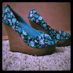 Floral Platforms