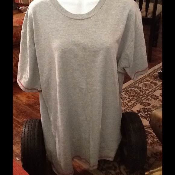 Gray thick material tee