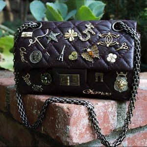 CHANEL Reissue 2.55 /224/ Lucky Charm Bag