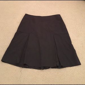 Grey Skit with pleated back