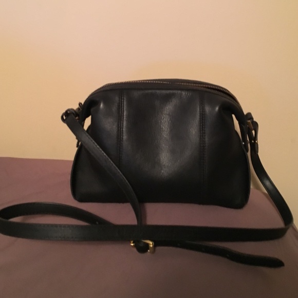 Madewell Handbags - NWT Madewell the mini Glasgow crossbody bag
