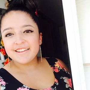 Meet your Posher, Carmen