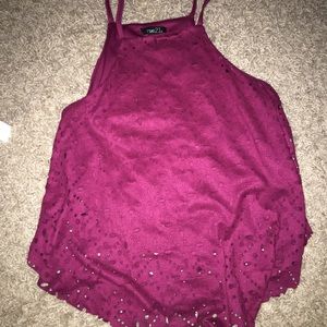 maroon tank top