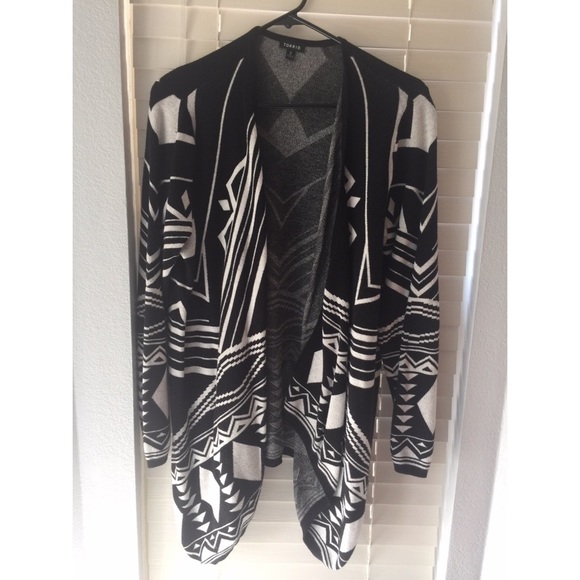 Torrid Aztec Print Sweater | Size 2/XXL