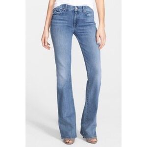 7FAM distressed boot cut jeans sz: 26 7FAM distressed boot cut jeans sz: 26