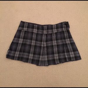 Plaid wool American Eagle pleated mini skirt