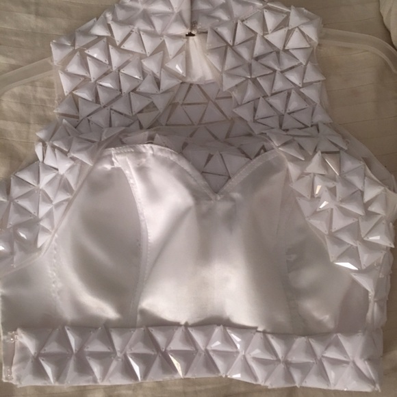 *NEEDS TO GO* 2 Piece White Embellished Dress - Picture 4 of 4