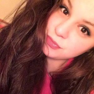 Meet your Posher, Lacy