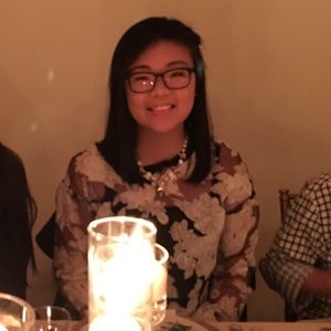 Meet your Posher, Stefanie