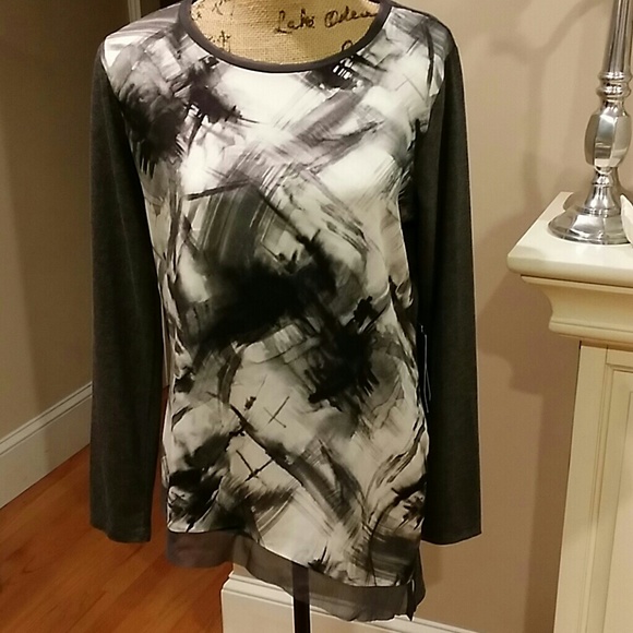 Vera Wang Top New with tag